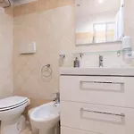 Paradise מלון רומא